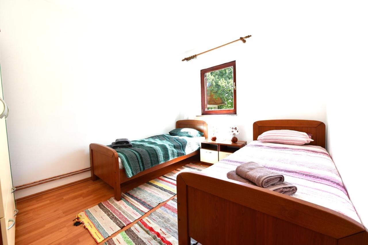 Holiday Home Matan Saborsko Экстерьер фото