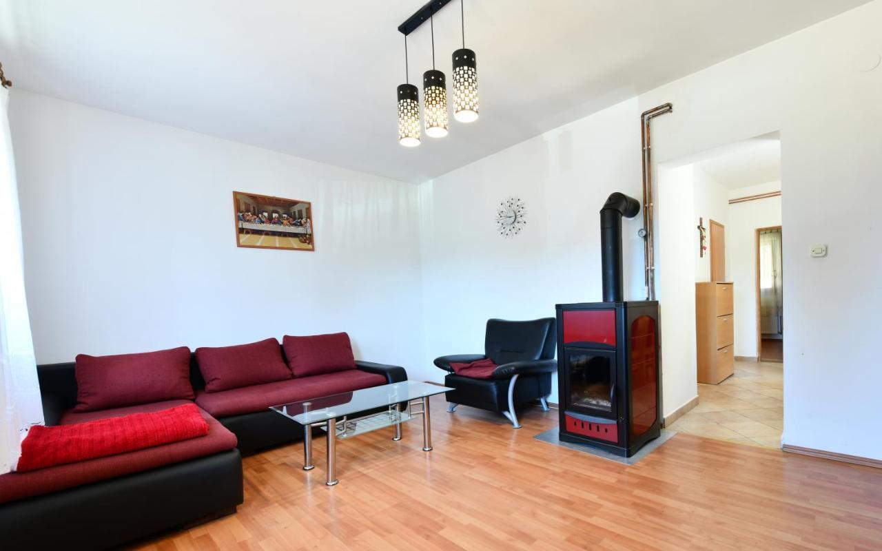 Holiday Home Matan Saborsko Экстерьер фото
